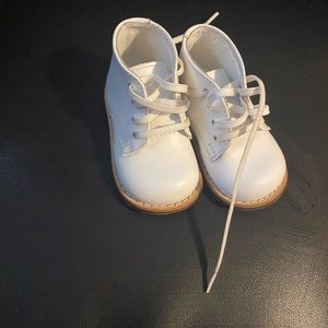 Walking shoes